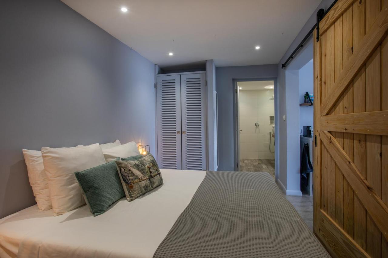 Indigo Apartments & Suites - 'Adults Only' Jan Thiel Ngoại thất bức ảnh